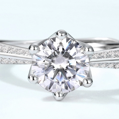 Luxurious 925 Sterling Silver Moissanite Ring For Women Adjustable Crown 6-Prong Sparkling Round Cut Anniversary Jewelry Finger Ring