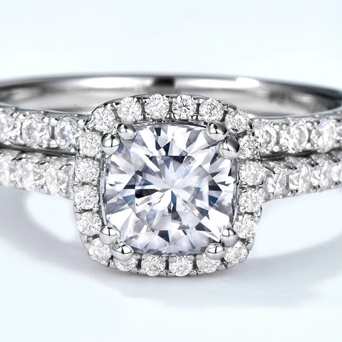 Luxury 925 Sterling Silver Moissanite Ring Set Cushion Cut Halo Pavé Wedding Engagement Rings for Women Noble Jewelry