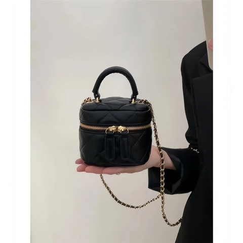 Women High Sense Mini Quilted Vanity Bag Metal Chain Shoulder Bag PU Leather Crossbody Bag Fashion Solid Color Handbag