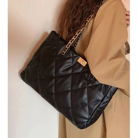 Borsa Tote Vintage da Donna in Pelle PU Trapuntata a Grande Capacità Con Catena e Serratura in Metallo Elegante per Ufficio