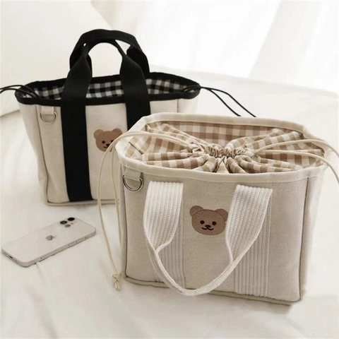 Cartoon Beer Borduurwerk Canvas Handtas Voor Vrouwen Koreaanse Ins Stijl Mama Picknick Lunch Tas Met Trekkoord