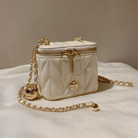 Gevoerde Camellia Bloem Mini Box Tas Voor Vrouwen Elegante Ketting Crossbody Schoudertas PU Leer Kleine Vierkante Vanity Case