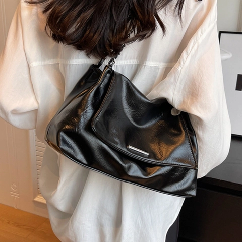 Grand Sac à Bandoulière en Cuir PU pour Femmes Sac Cabas Décontracté Texture Plissée Avec Chaîne Couvercle à Rabat Usage Quotidien