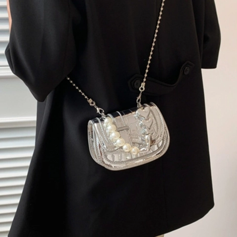 Borsa a Sella Argento Mini da Donna Con Manico in Perle Artificiali Motivo Coccodrillo Goffrato Pelle PU Catena a Tracolla