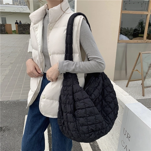 Women Large Quilted Puffer Shoulder Bag Lightweight Polyester Solid Color Cloud Hobo Bag Casual Tote Commuter Handbag