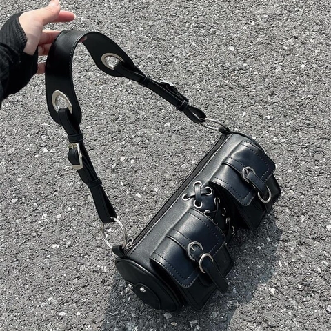 Dames PU-Leren Cilinder Schoudertas Streetwear Punk Stijl Meerdere Zakken Ondertastas Met Metalen Ringen Gespen Crossbody Tas