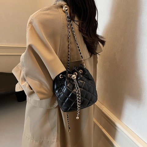 Dames Gevoerde Emmer Tas PU Leer Kettingriem Trekkoord Rooster Schoudertas Stedelijk Minimalistische Crossbody Tas