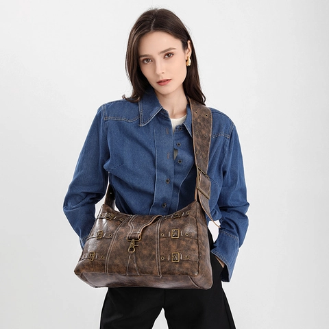 Vintage Punk PU Lederen Grote Tote Bag Voor Dames Retro Verouderde Schoudertas Met Metalen Gespen Brede Riem Handtas