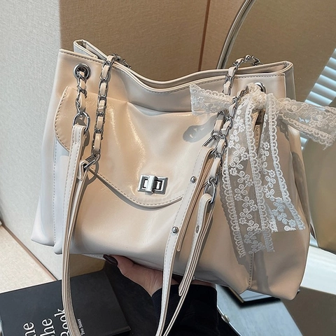 Grote Capaciteit Glanzende PU Leren Tote Bag Voor Vrouwen Zoete Kant Strik Ketting Schoudertas Met Metalen Slot Crossbody Tas