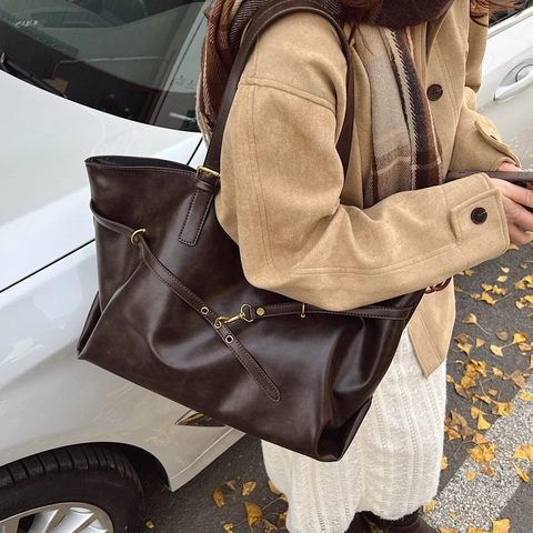 Vintage PU Leder Tote Bag Für Damen Große Kapazität Schultertasche Mit Metallschnalle Pendeln Büro Dame Handtasche