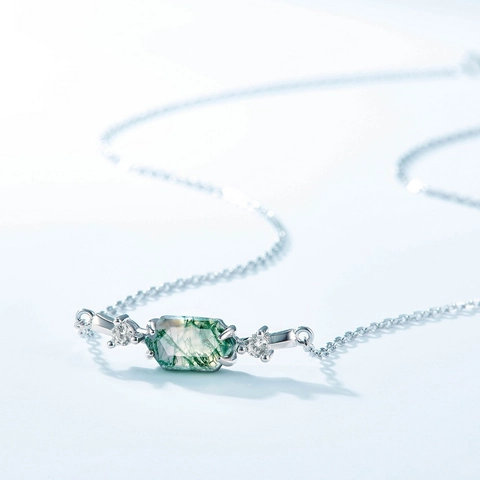 925 Sterling Silver Natural Moss Agate Pendant Necklace For Women Vintage Geometric Green Water Grass Agate Rhinestone Inlaid Clavicle Chain Jewelry