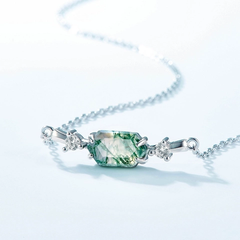 925 Sterling Silver Natural Moss Agate Pendant Necklace For Women Vintage Geometric Green Water Grass Agate Rhinestone Inlaid Clavicle Chain Jewelry