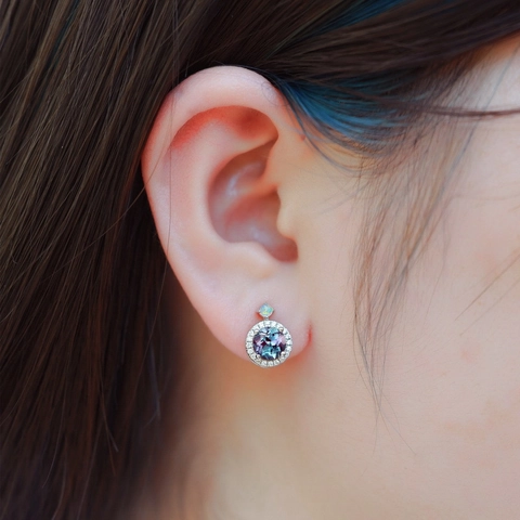 925 Sterling Silver Halo Stud Earrings For Women Luxurious Synthetic Alexandrite Color Changing Round Zirconia Opal Jewelry