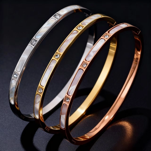 Brazalete de Acero Inoxidable con Nácar y Strass para Mujer Lujo Oro Plata Números Romanos Diseño de Trébol Joyería Elegante