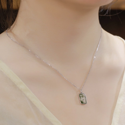 Elegant 925 Sterling Silver Natural Green Moss Agate Pendant Necklace For Women Geometric Inlaid Gemstone Jewelry For Banquet
