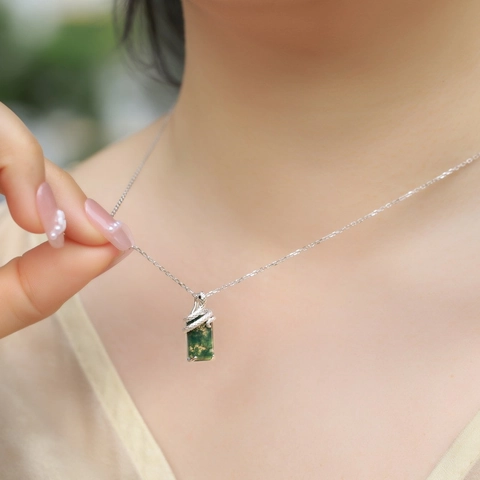 Vintage 925 Sterling Silver Snake Wrap Moss Agate Pendant Necklace For Women Natural Moss Stone Green Gemstone Neck Jewelry