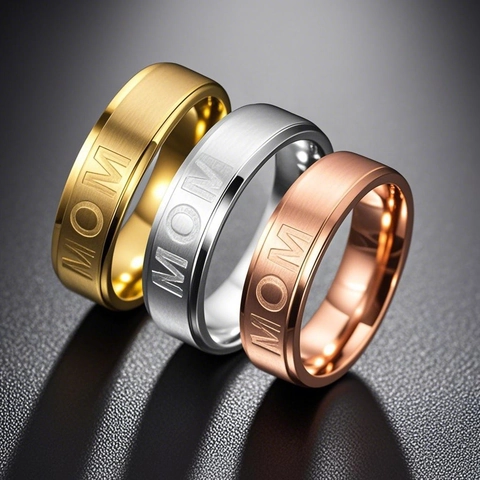 Anillo Grabado MOM de Acero de Titanio Cepillado para Mujer Regalo del Día de la Madre Mensaje Interior Love You Banda Ancha