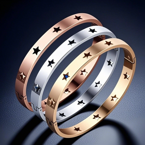 Bracciale Rigido in Acciaio Inossidabile con Stella Traforata per Donna Moda Minimalista Geometrico Pentagramma Oro Argento Gioielli