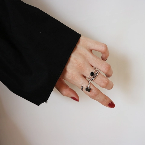 Anello Vintage in Argento Sterling 925 Per Uomo Donna Design Croce Catena Zirconia Nera Intarsiata Regolabile Gioielli