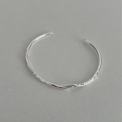 Bracelet Jonc Ouvert en Argent Sterling S925 pour Femme Style Métal Liquide Minimaliste Texture Martelée Irrégulière Bijoux Ajustables