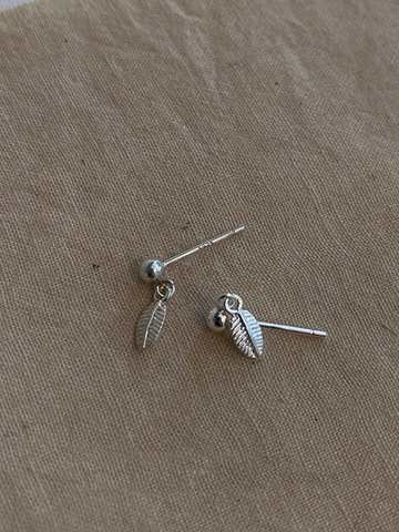 Minimalist 925 Sterling Silver Leaf Stud Earrings For Women Simple Korean Nature Style Silver Leaf Piercing Jewelry Gift