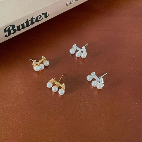 Orecchini a Bottone in Argento Sterling 925 con Perla Artificiale Elegante Design ad Arco a Tre Perle con Strass Gioielli da Donna