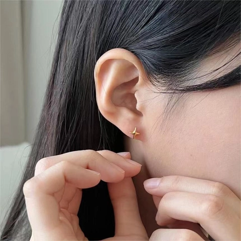 925 Sterling Silver Star Stud Earrings Minimalist Four Pointed Star Dainty Jewelry For Women Shiny Polished Ear Piercing