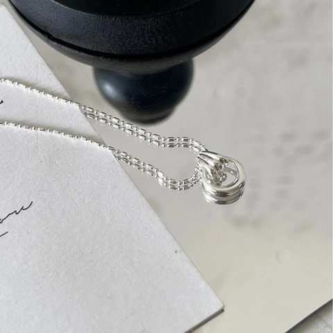 Collar con Colgante de Doble Anillo Entrelazado de Plata de Ley 925 para Mujer Joyería de Cuello Retro Minimalista Cadena de Bolas