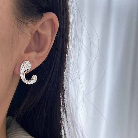 Minimalist 925 Sterling Silver Geometric C-Shape Stud Earrings High Polish Liquid Metal Texture Hoop Earrings For Women Jewelry