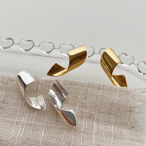 Orecchini a Bottone in Argento Sterling 925 a Nastro Intrecciato per Donna Stile Coreano Geometrico a Spirale Minimalista Placcato Oro Argento