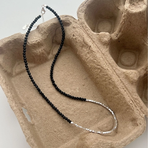 Collana in Argento Sterling 925 con Perline di Spinello Nero da Donna Stile Coreano Minimalista Catena a Doppio Strato Gioielli