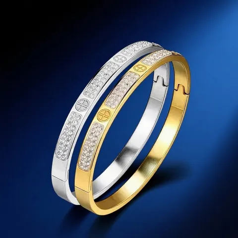 Exquisite Stainless Steel Pave Rhinestone Bangle Bracelet For Women Geometric Heart Clover Cross Pattern Gold Silver Fashion Jewelry