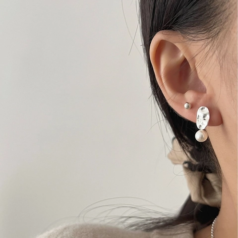 925 Sterlingsilber Unregelmäßige Gehämmert Perle Ohrstecker Für Damen Ins-Stil Gold Silber Galvanisiert Elegant Modeschmuck