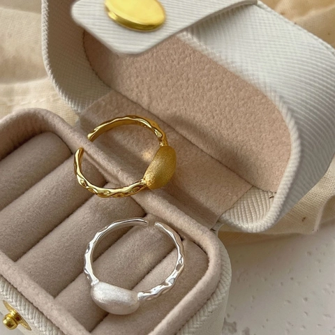 Anillo Abierto Ajustable de Plata de Ley 925 para Mujer Diseño Coreano Martillado Mate Pan Pequeño Joyería de Dedo