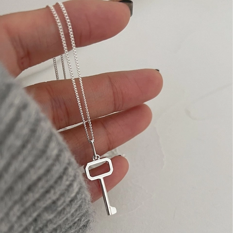 925 Sterling Silver Key Pendant Necklace Minimalist Geometric Key Charm Necklace For Women Fashion Daily Jewelry Gift