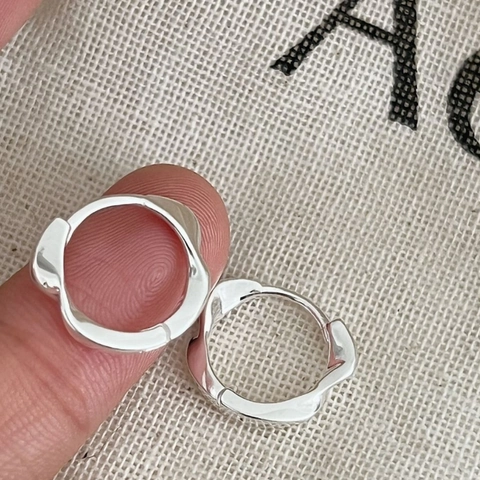 925 Sterling Zilver Möbiusband Oorbellen Voor Vrouwen Minimalistisch Onregelmatige Golf Geometrische Oorringen Sieraden