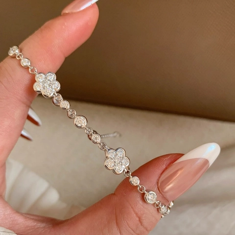 Luxury 925 Sterling Silver Camellia Flower Bracelet For Women Inlaid Rhinestone Elegant Clover Hand Chain Fashion Jewelry Gift