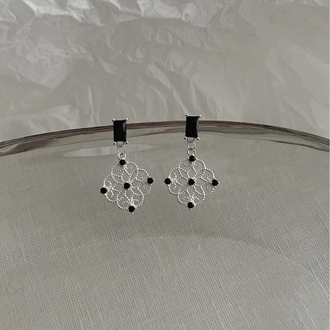 New Chinese Style 925 Sterling Silver Hollow Window Grille Drop Earrings For Women Vintage Black Rhinestone Dangle Earrings Jewelry