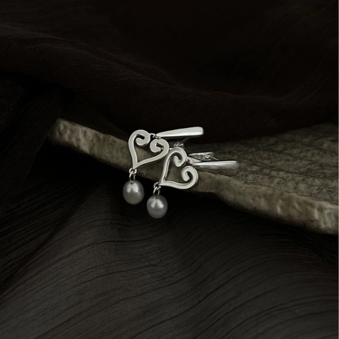 Boucles d'Oreilles Cœur en Argent Sterling 925 avec Perle d'Eau Douce pour Femme Bijoux Élégants avec Motif Cœur Évidé
