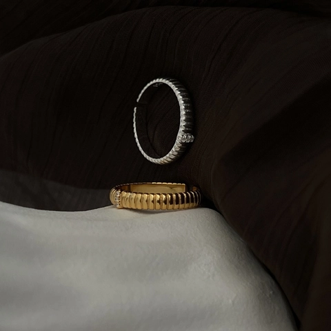 S925 Sterling Silver Ribbed Ring For Women Dainty Rhinestone Inlaid Open Finger Ring Minimalist Aesthetic Jewelry Gift