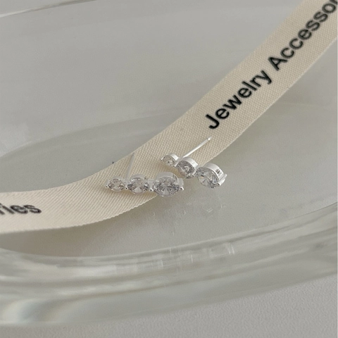 925 Sterling Silver Rhinestone Stud Earrings For Women Niche Minimalist Geometric Rhombus Light Luxury Fashion Ear Jewelry