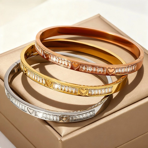 Bracciale Rigido Minimalista in Acciaio Inossidabile con Strass Cuore Trifoglio per Donna Bracciale Aperto Placcato Oro Acciaio