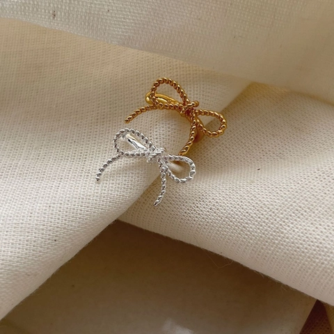 Pendiente de Cartílago de Lazo de Plata de Ley 925 para Mujer Elegante Textura de Cuerda Trenzada Pendientes de Clip Sin Perforación