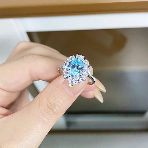 Elegant 925 Sterling Silver Oval Rhinestone Ring For Women Luxury Flower Halo Wedding Engagement Ring Formal Jewelry
