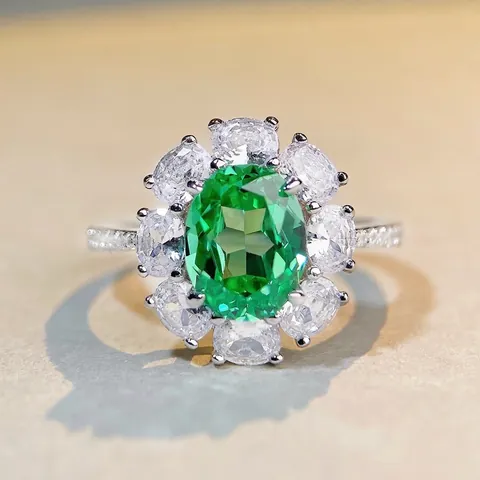 Lussuoso Anello Halo in Argento Sterling 925 con Strass Verde per Donna Design a Petalo di Fiore Gioielli per Anniversario