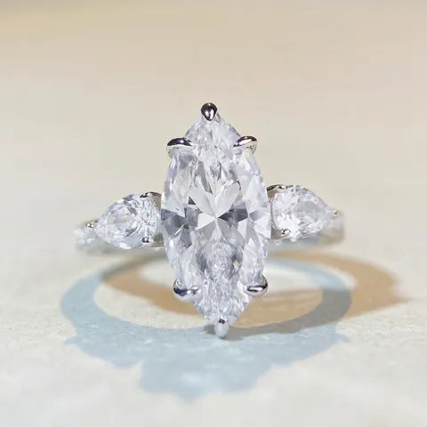 Anello in Argento Sterling 925 con Zirconia Taglio a Marchesa Lussuoso Anello di Fidanzamento a Tre Pietre Gioielli da Sposa