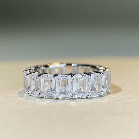 Anello Eternity in Argento Sterling 925 con Zirconia Taglio Smeraldo per Donna Fede Nuziale con Strass Pavé Gioielli da Dito