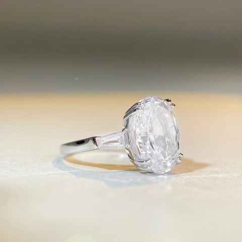 Luxurious 925 Sterling Silver Oval Cut Zirconia Ring Elegant Three-Stone Design Jewelry Wedding Banquet Band For Women