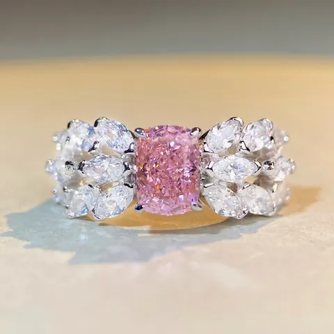 Luxus 925 Sterlingsilber Ring Mit Radiant-Schliff Strass Für Damen Eleganter Blumencluster Hochzeit Verlobung Funkelnder Schmuck Fingerring Geschenk