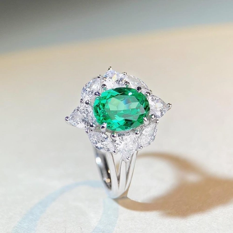 Anello in Argento Sterling 925 con Zirconia Taglio Ovale per Donna Lussuoso Grappolo di Fiori Pietra Preziosa Matrimonio Fidanzamento